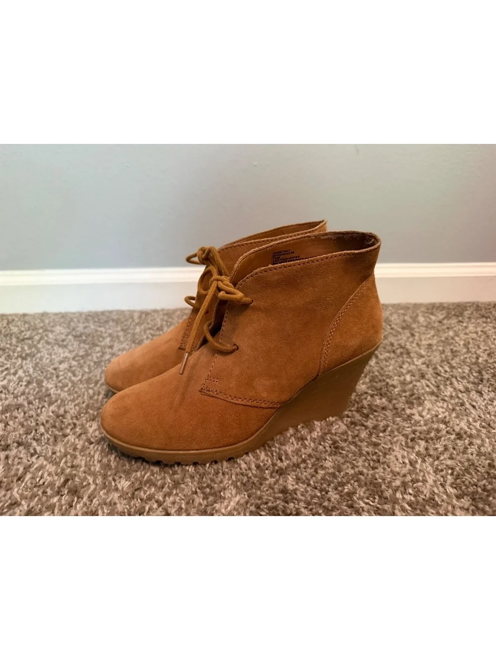 White Mountain Wedge Lace Up Booties Women’s 7.5